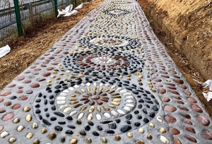 贵州天然鹅卵石拼花图片